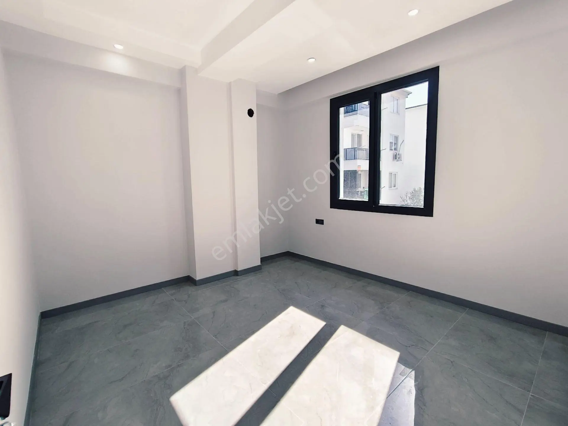 Emadan Ana Cadde, İşyerleri Ve Sinpaşa Yakın Satılık 2+1 Sıfır Daire — fotoğraf 14