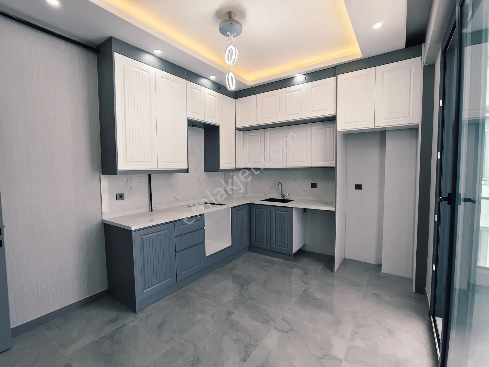Emadan Ana Cadde, İşyerleri Ve Sinpaşa Yakın Satılık 2+1 Sıfır Daire — fotoğraf 19