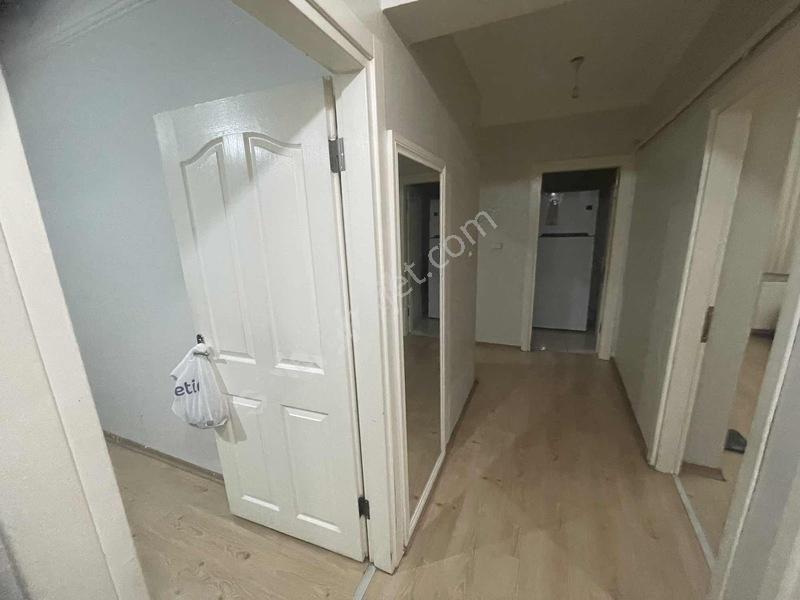 Bayrampaşa Forum Avm Yakın 2+1 Hisseli Satılık Yarı Bodrum Daire — fotoğraf 6