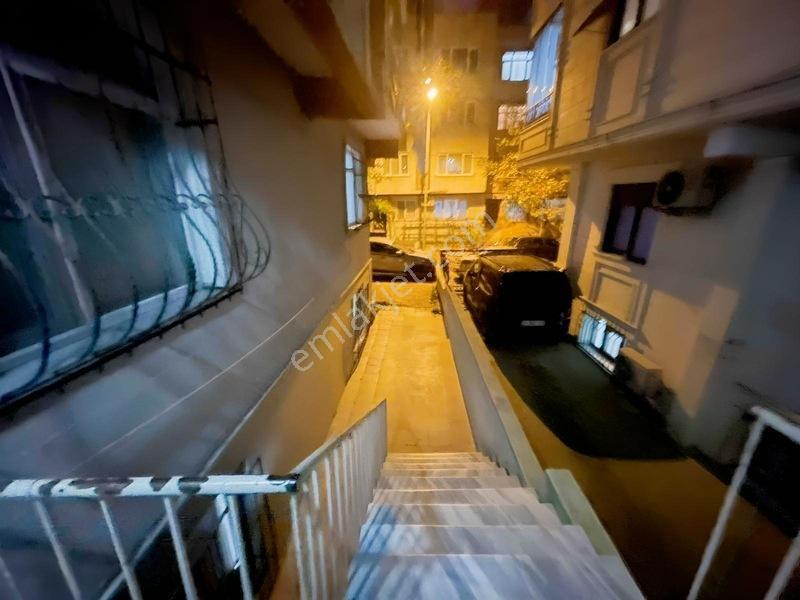 Bayrampaşa Forum Avm Yakın 2+1 Hisseli Satılık Yarı Bodrum Daire — fotoğraf 25