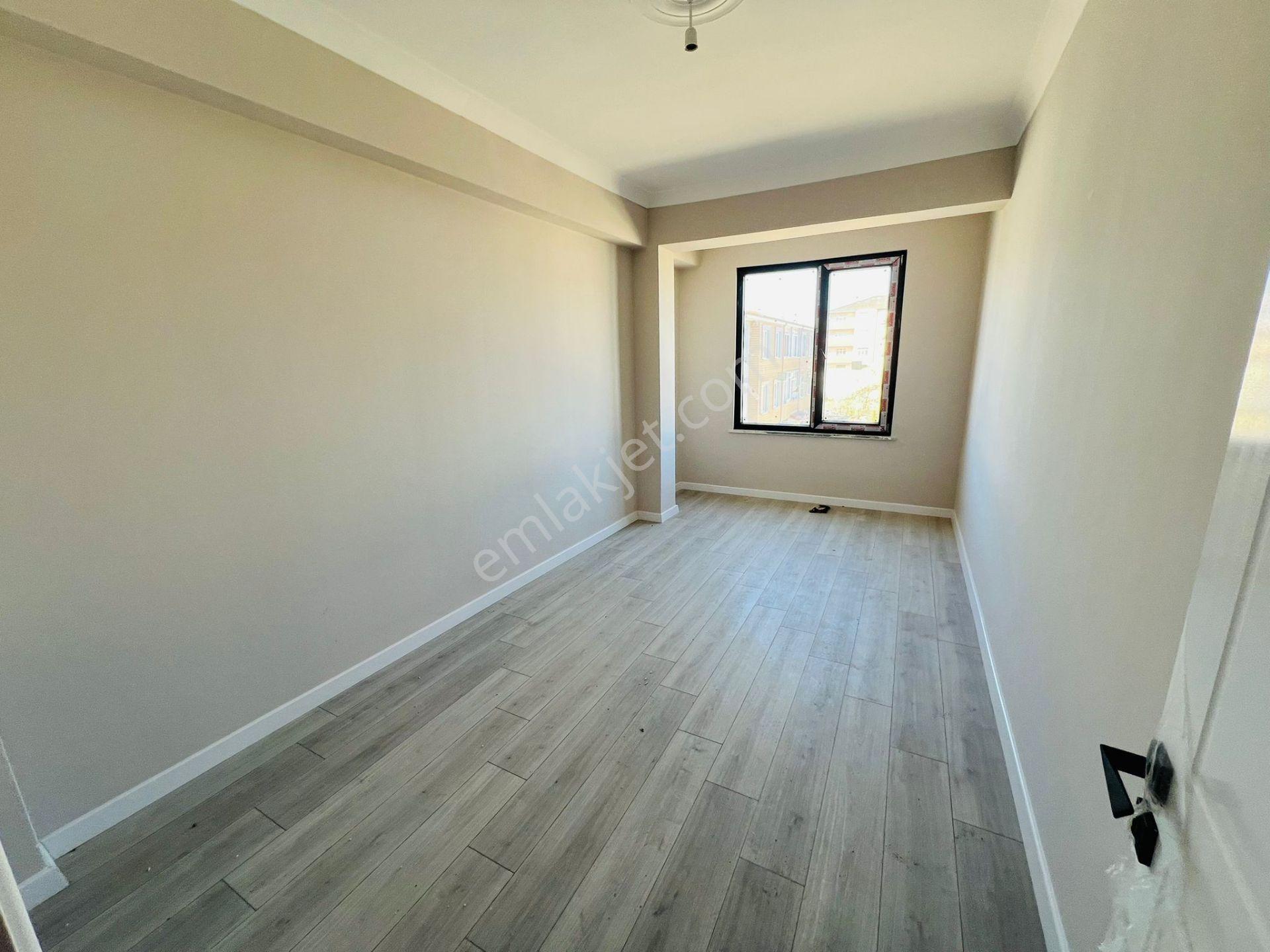 Karasu Çiğdem Emlaktan...merkezde Sıfır 2+1 Daire 3.kat — fotoğraf 14
