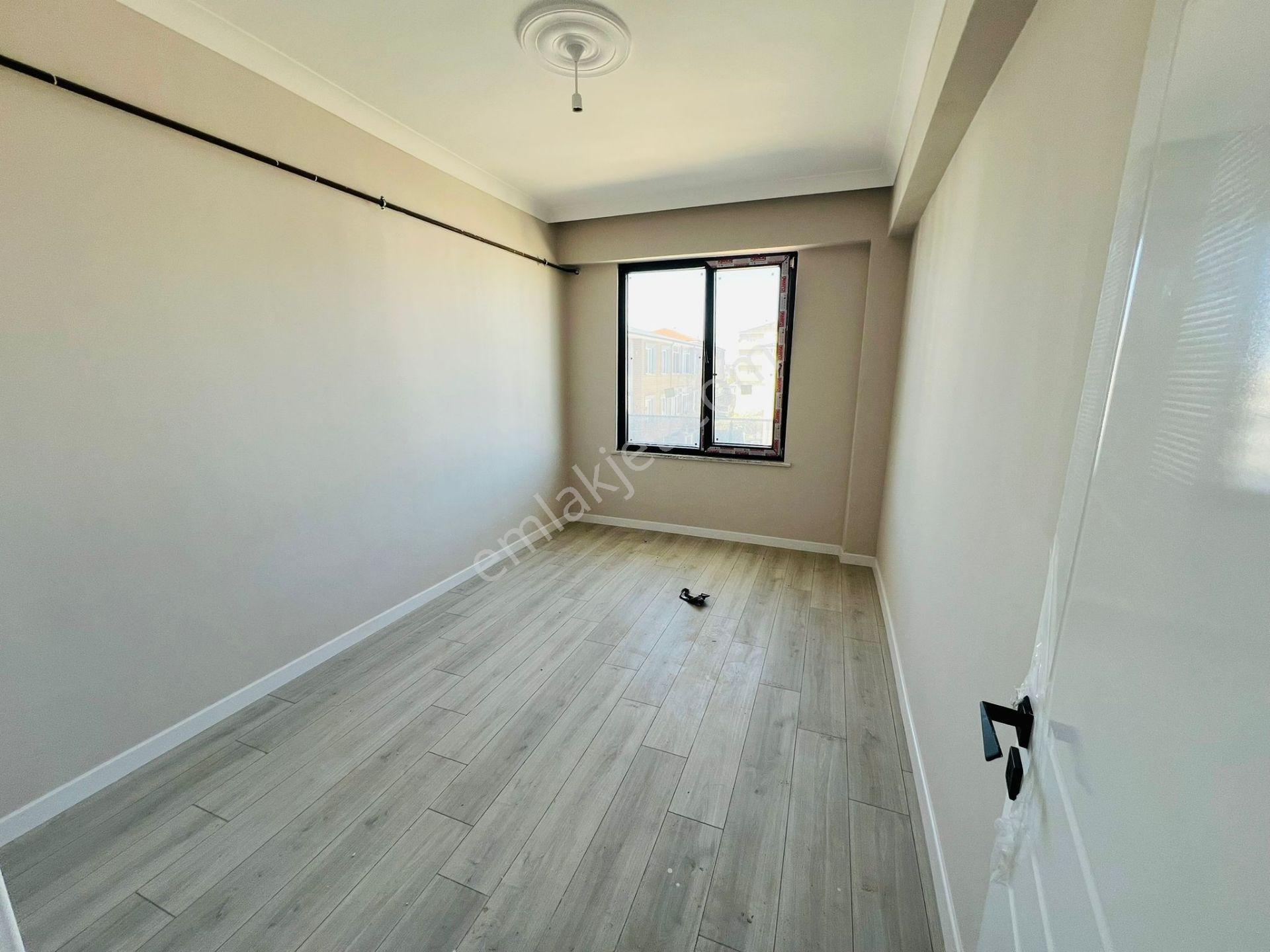 Karasu Çiğdem Emlaktan...merkezde Sıfır 2+1 Daire 3.kat — fotoğraf 17