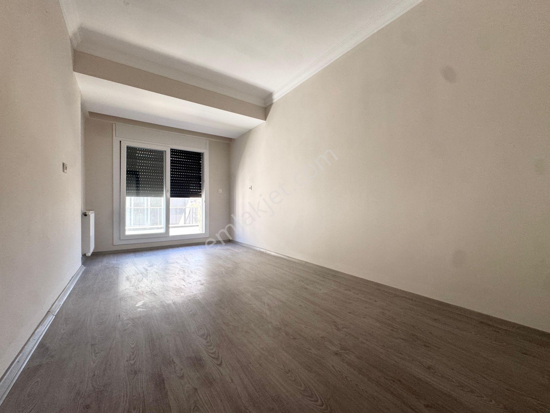 İzmir Torbalı Torbalı Mahallesinde Havuzlu Sitede 3+1 Daire Satılık — fotoğraf 16