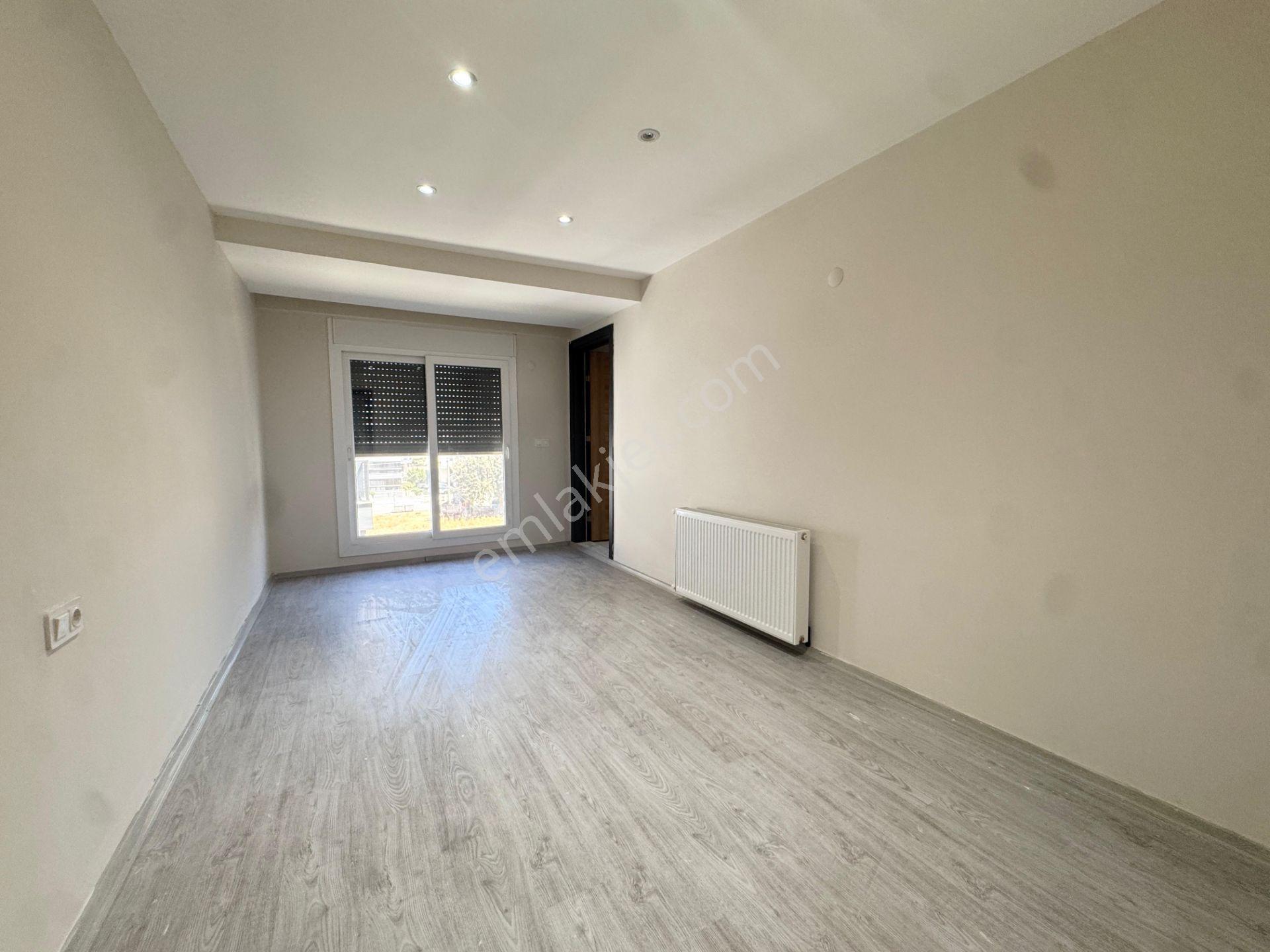 İzmir Torbalı Torbalı Mahallesinde Havuzlu Sitede 3+1 Daire Satılık — fotoğraf 17