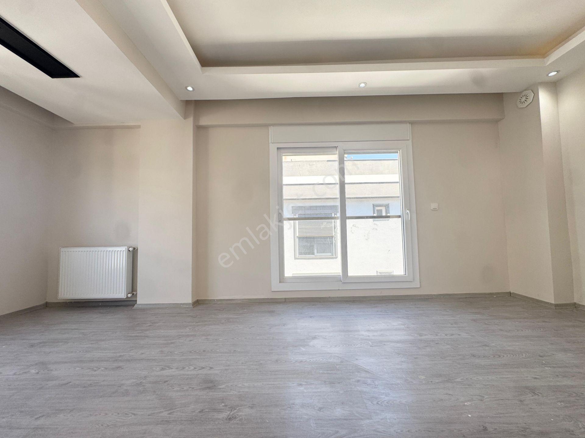 İzmir Torbalı Torbalı Mahallesinde Havuzlu Sitede 3+1 Daire Satılık — fotoğraf 20