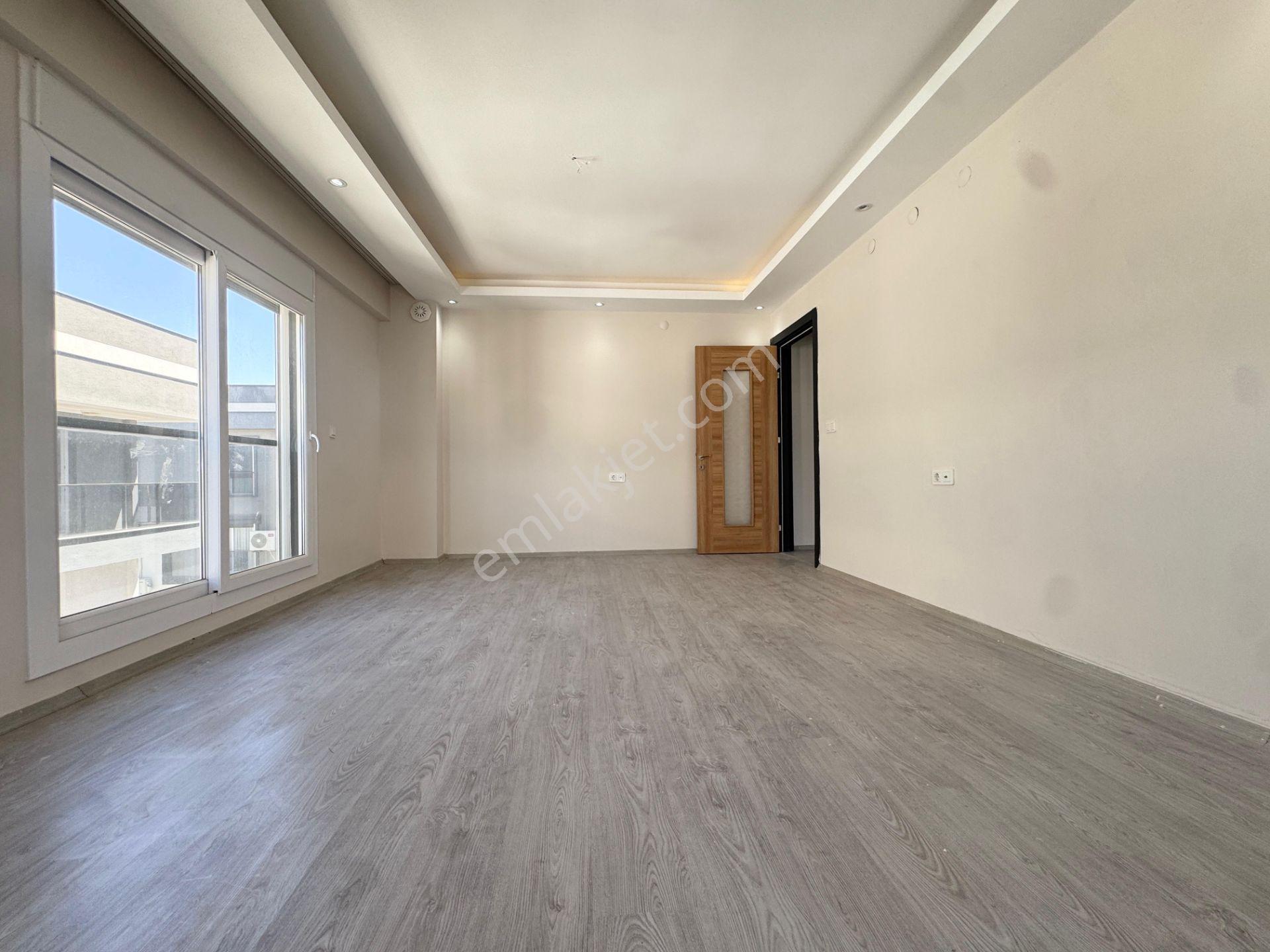 İzmir Torbalı Torbalı Mahallesinde Havuzlu Sitede 3+1 Daire Satılık — fotoğraf 21