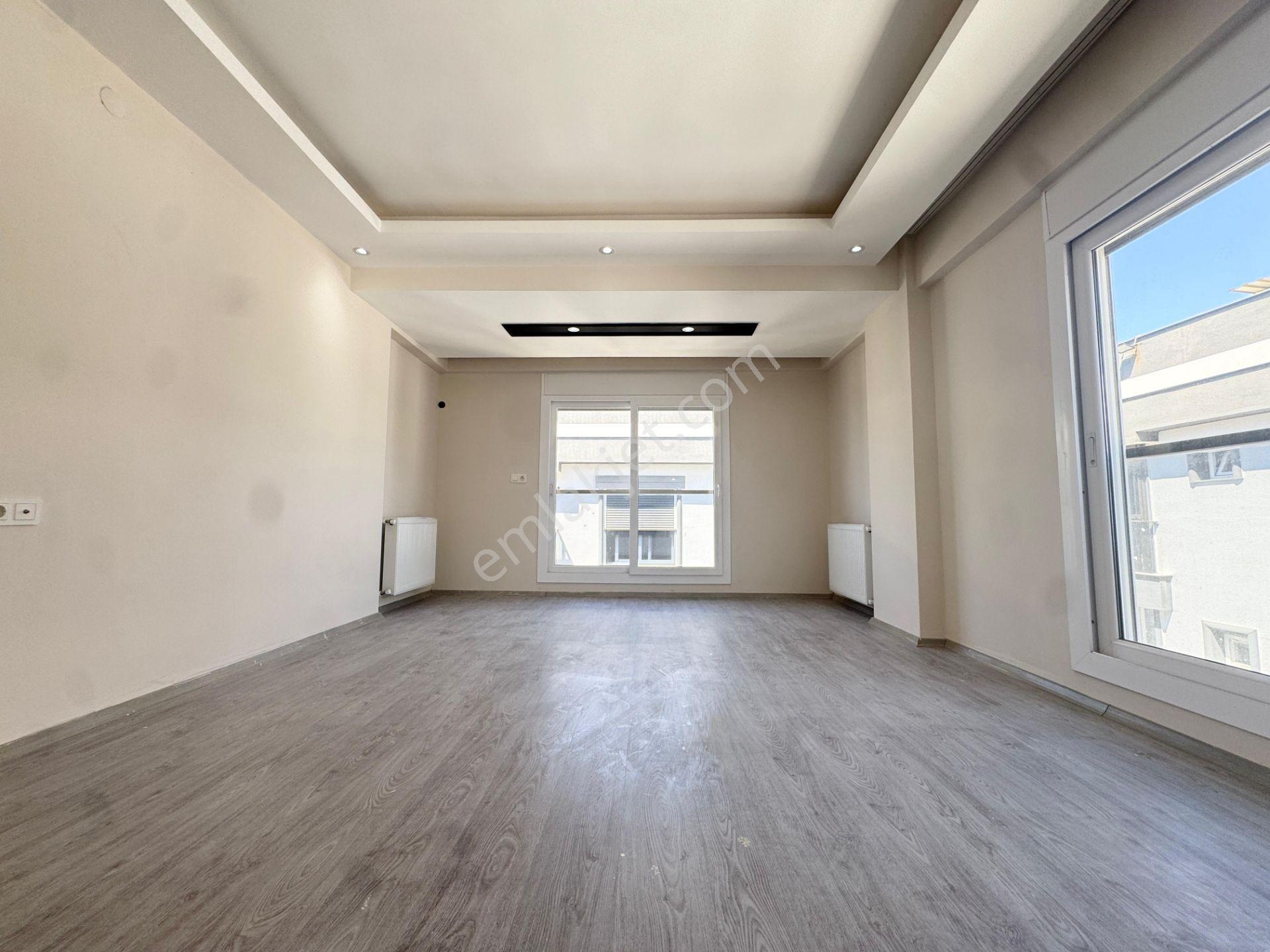 İzmir Torbalı Torbalı Mahallesinde Havuzlu Sitede 3+1 Daire Satılık — fotoğraf 22