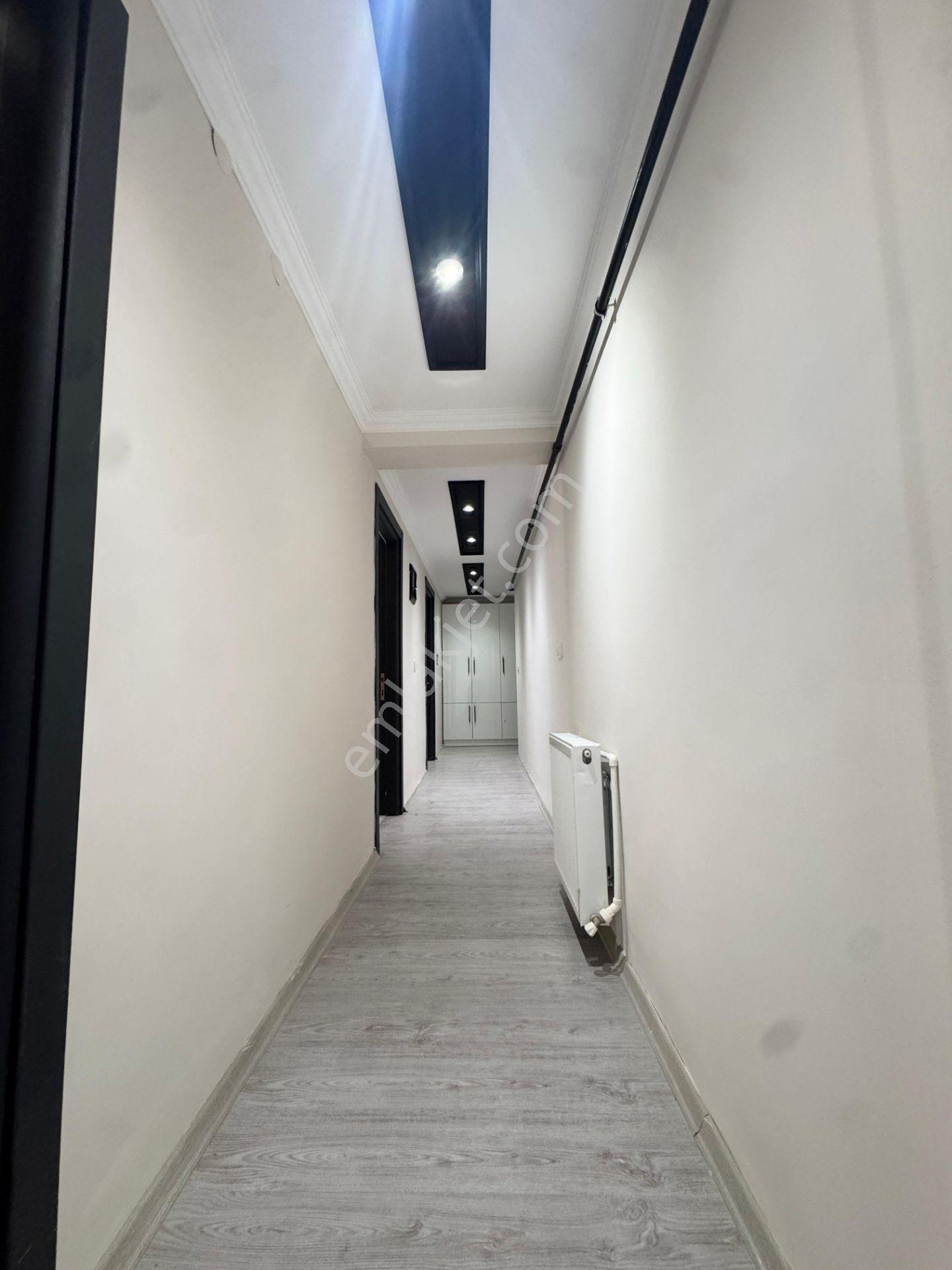 İzmir Torbalı Torbalı Mahallesinde Havuzlu Sitede 3+1 Daire Satılık — fotoğraf 25