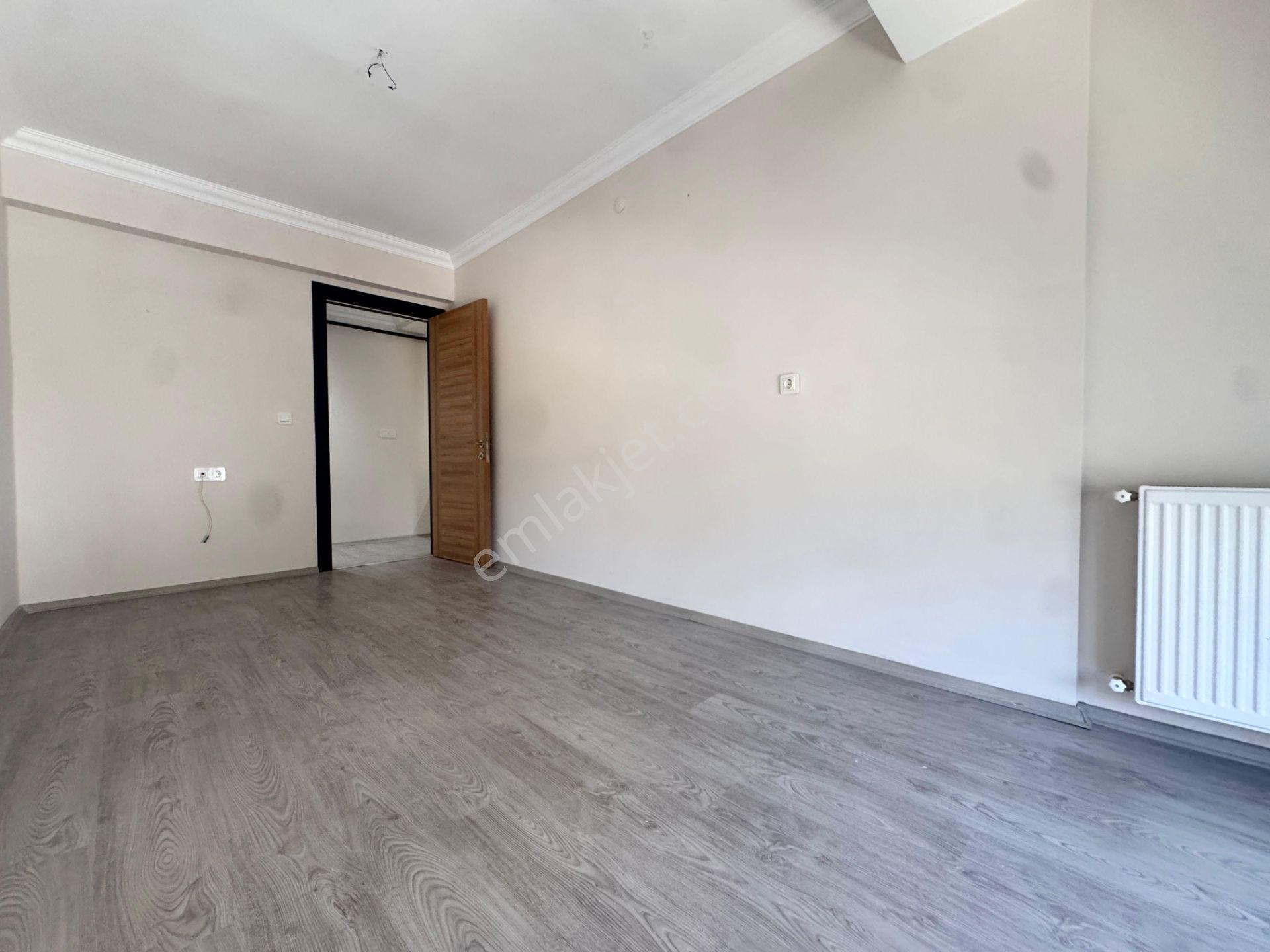 İzmir Torbalı Torbalı Mahallesinde Havuzlu Sitede 3+1 Daire Satılık — fotoğraf 26