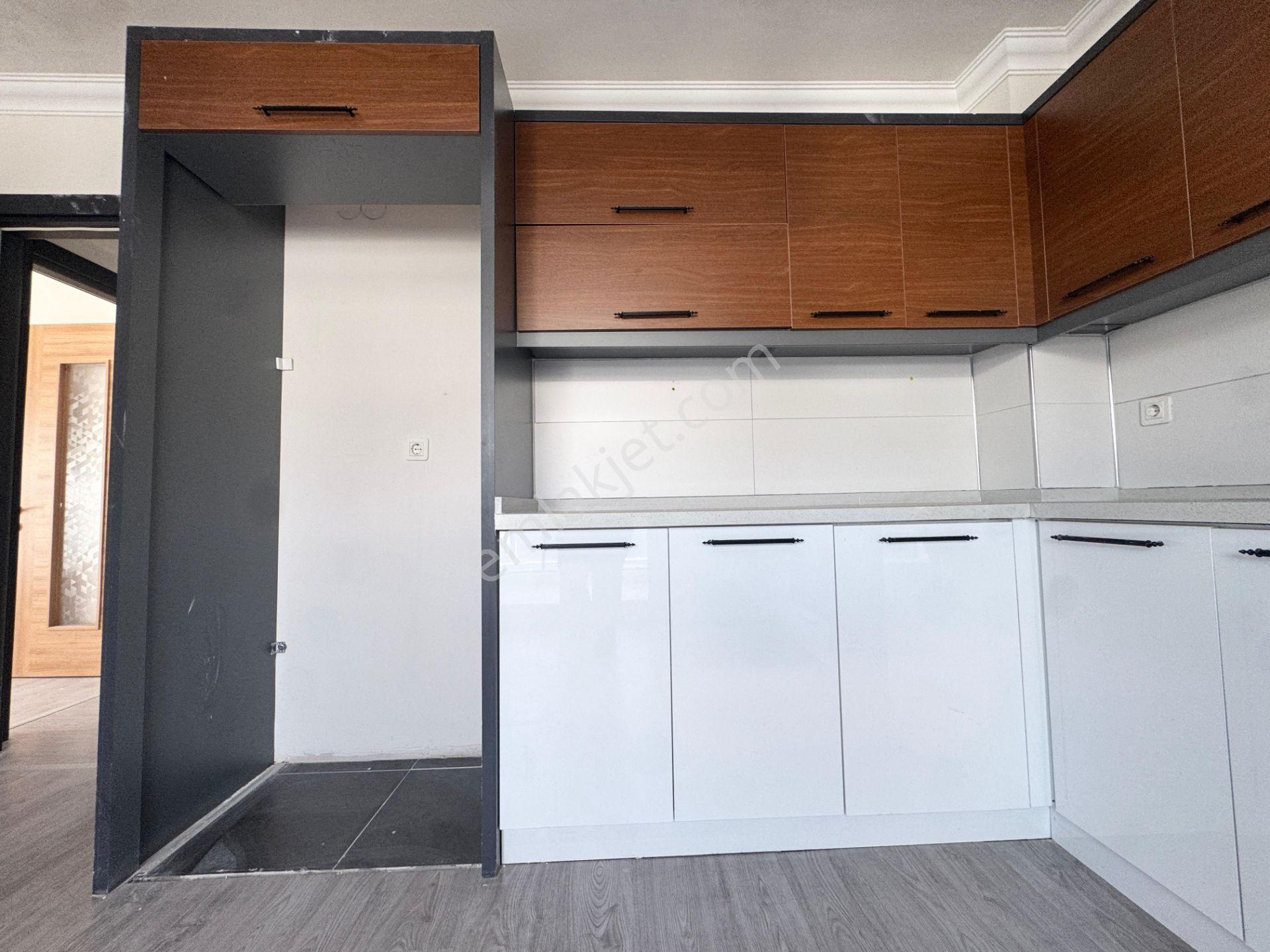 İzmir Torbalı Torbalı Mahallesinde Havuzlu Sitede 3+1 Daire Satılık — fotoğraf 28