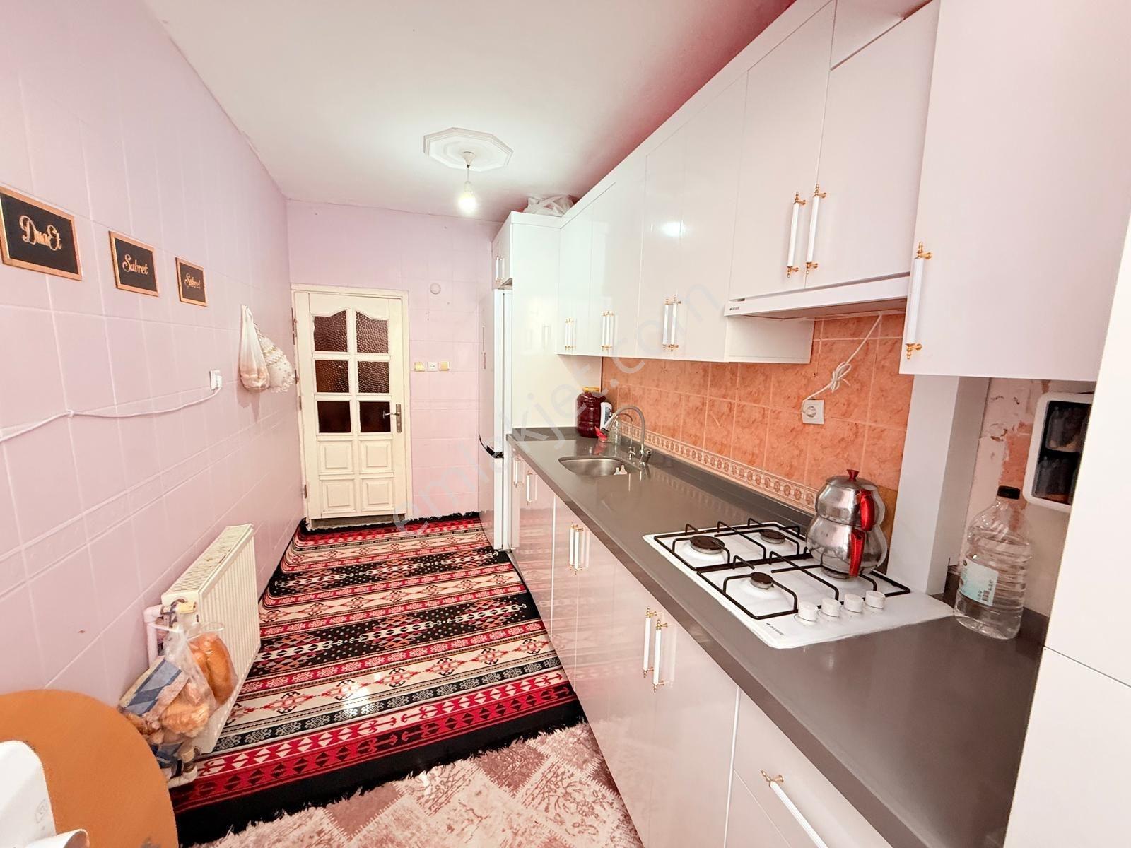 Bülent Yılmaz'dan Zübeyde Hanım Mah Satılık 3+1 120 M2 Ara Kat — fotoğraf 24