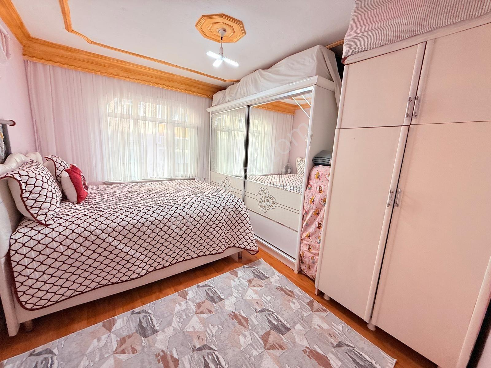 Bülent Yılmaz'dan Zübeyde Hanım Mah Satılık 3+1 120 M2 Ara Kat — fotoğraf 35