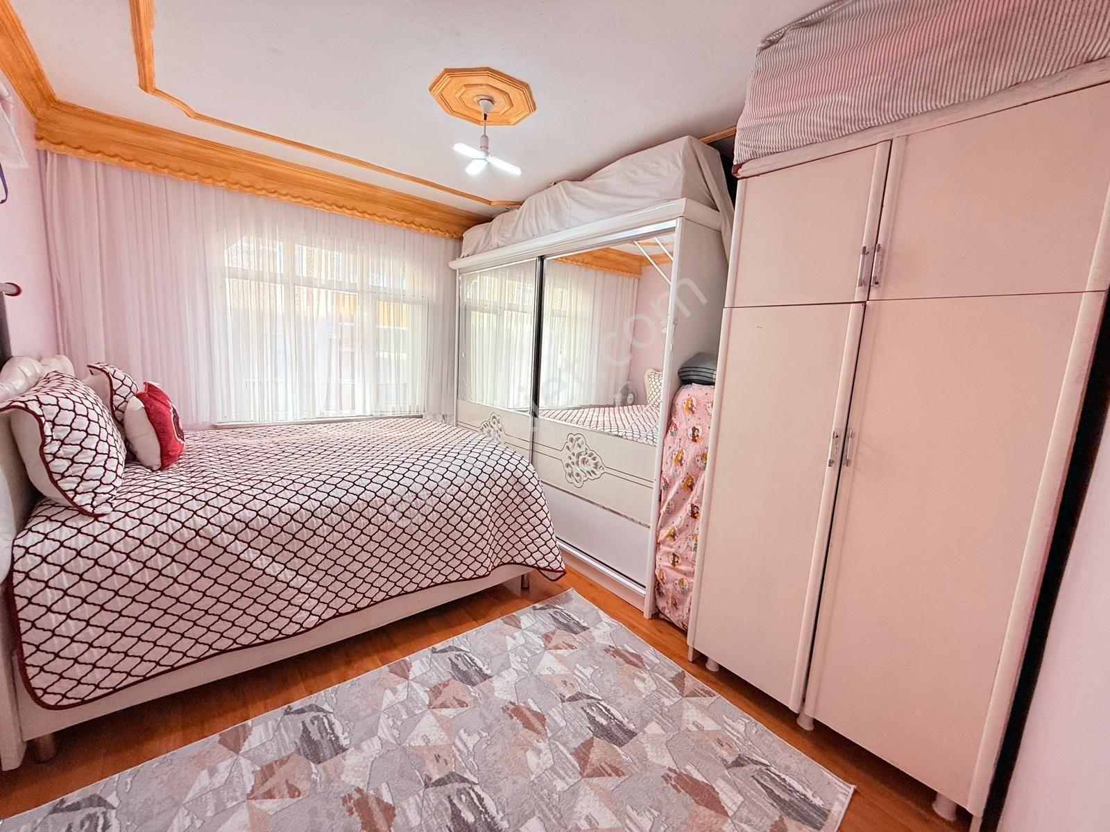 Bülent Yılmaz'dan Zübeyde Hanım Mah Satılık 3+1 120 M2 Ara Kat — fotoğraf 37