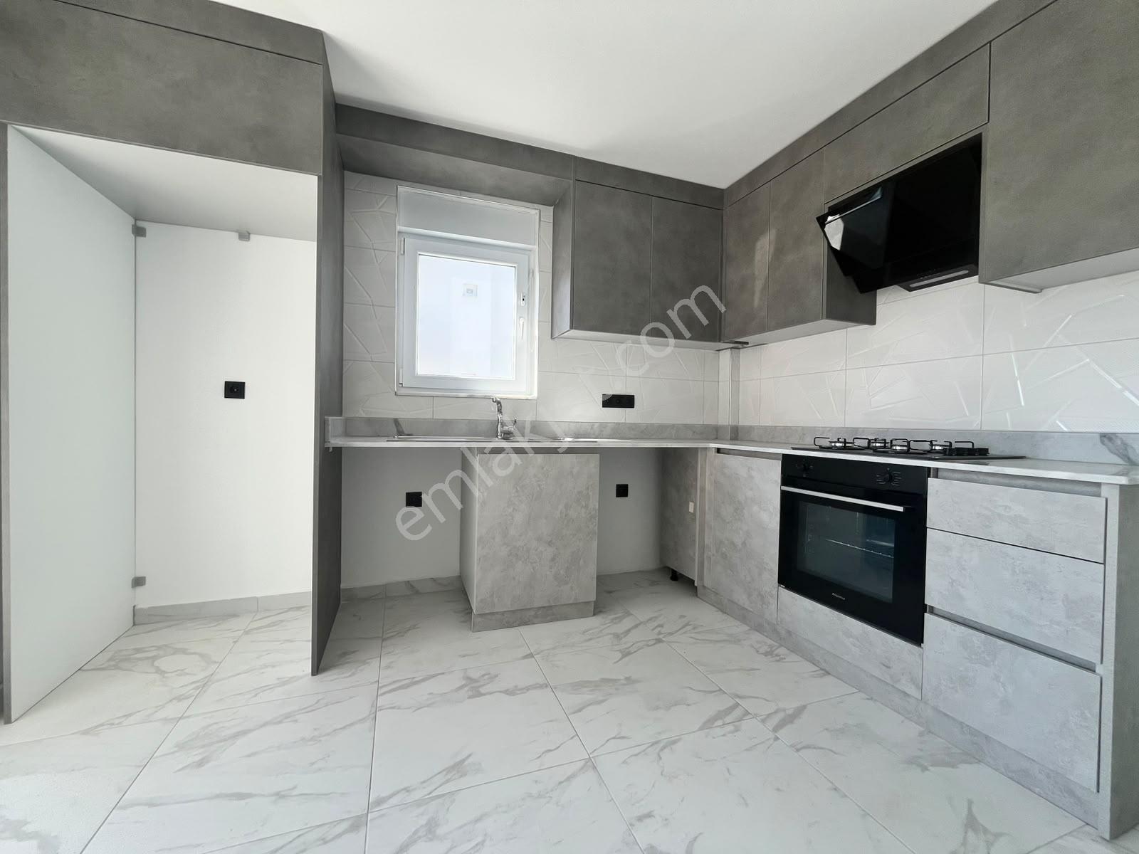 2+1 110m2 Tramvayın Dibinde Ara Katta Asansörlü Sıfır Kupon D — fotoğraf 7