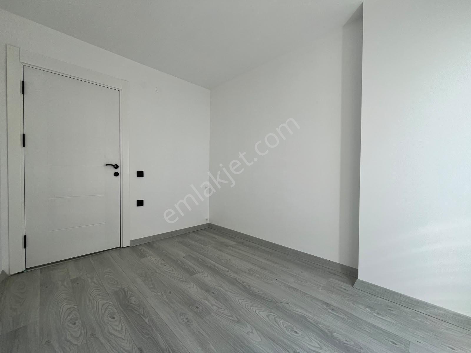 2+1 110m2 Tramvayın Dibinde Ara Katta Asansörlü Sıfır Kupon D — fotoğraf 10