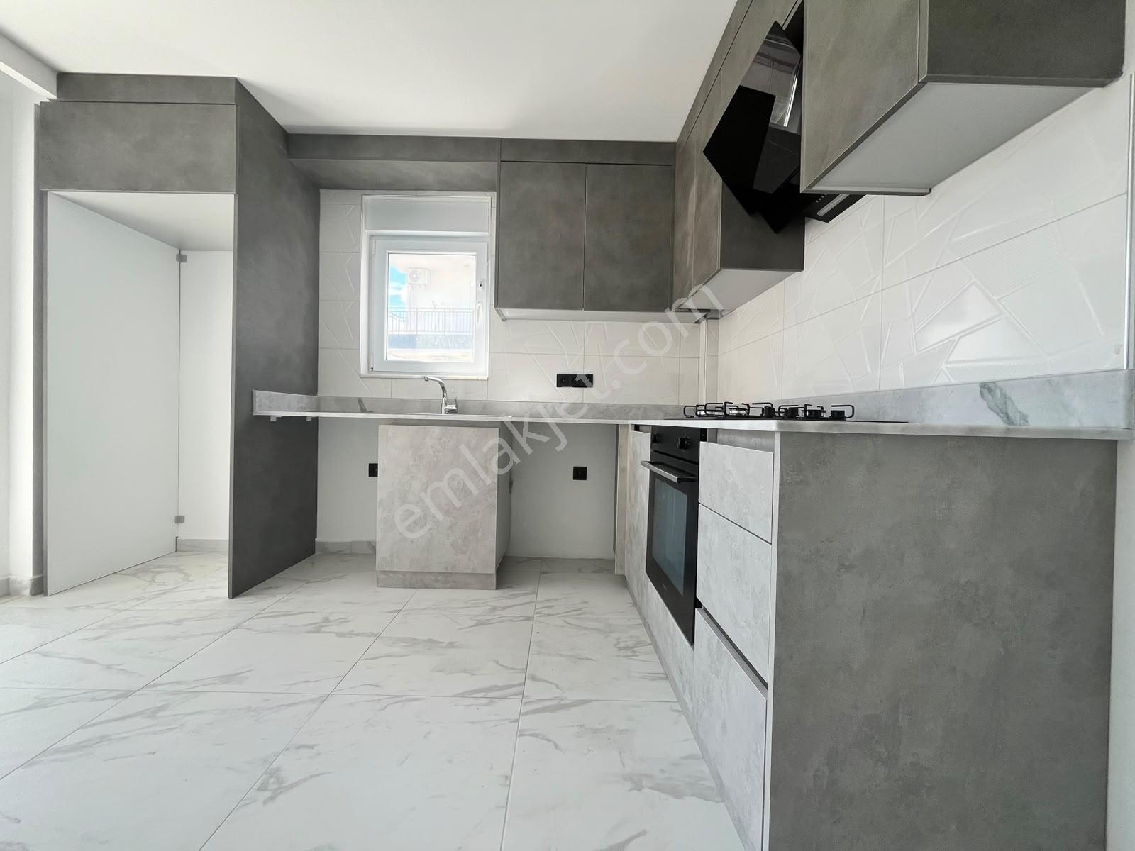 2+1 110m2 Tramvayın Dibinde Ara Katta Asansörlü Sıfır Kupon D — fotoğraf 13
