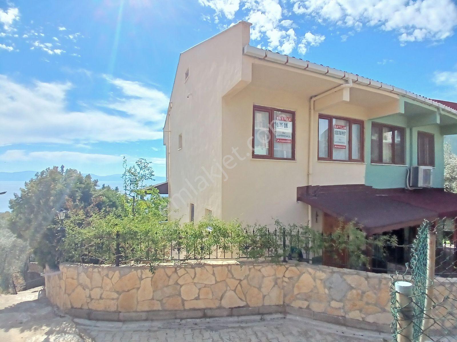 Eu Gayrimenkul'den Denize Sıfır Site İçinde 4 Katlı Villa — fotoğraf 3