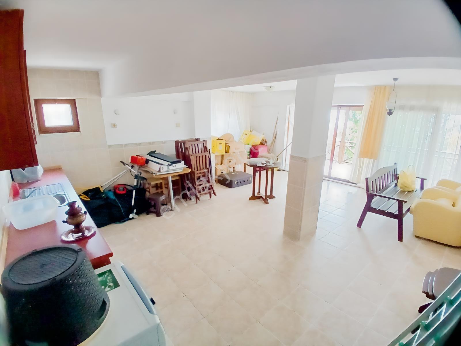 Eu Gayrimenkul'den Denize Sıfır Site İçinde 4 Katlı Villa — fotoğraf 7