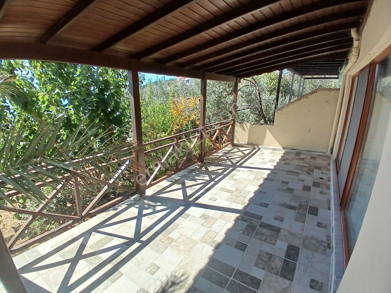 Eu Gayrimenkul'den Denize Sıfır Site İçinde 4 Katlı Villa — fotoğraf 10
