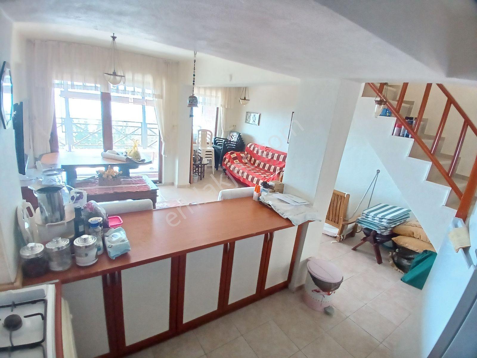 Eu Gayrimenkul'den Denize Sıfır Site İçinde 4 Katlı Villa — fotoğraf 18