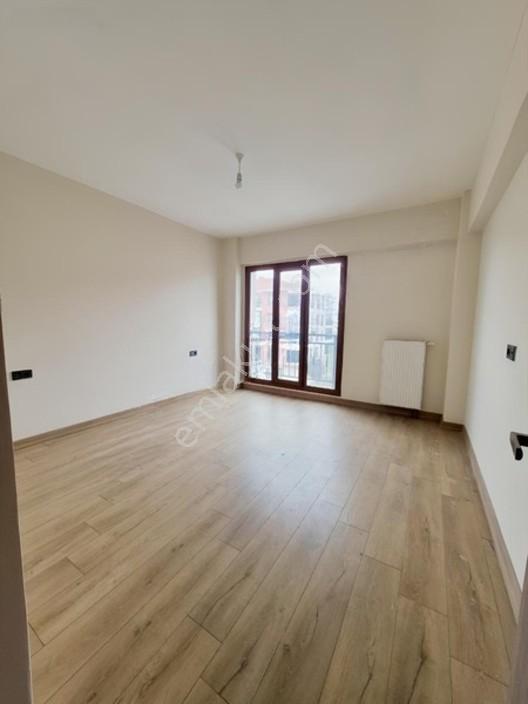 Sürsürü Tokilerinde Satılık 2+1 Daire — fotoğraf 5