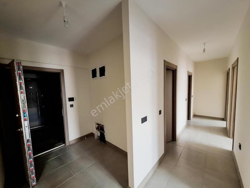 Sürsürü Tokilerinde Satılık 2+1 Daire — fotoğraf 15