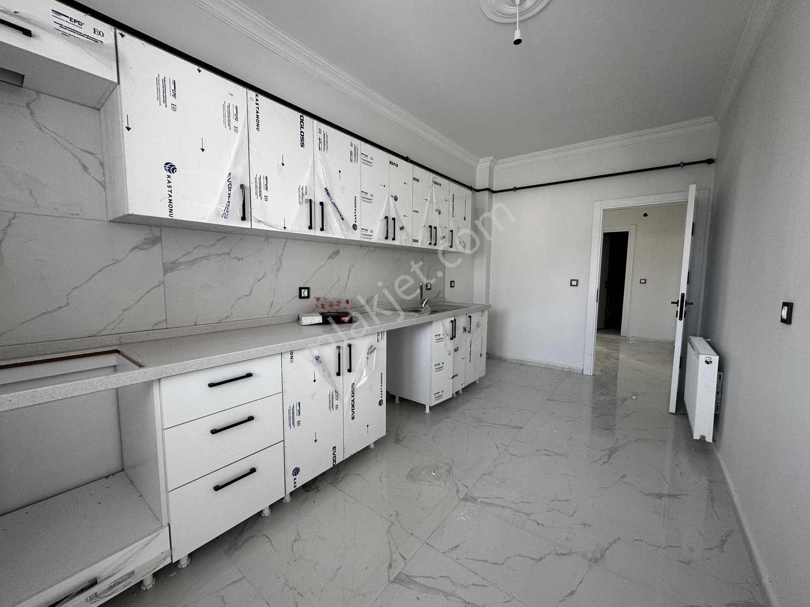 İlçe Merkezinde Satılık Sıfır 145m2 Dubleks Daire — fotoğraf 18