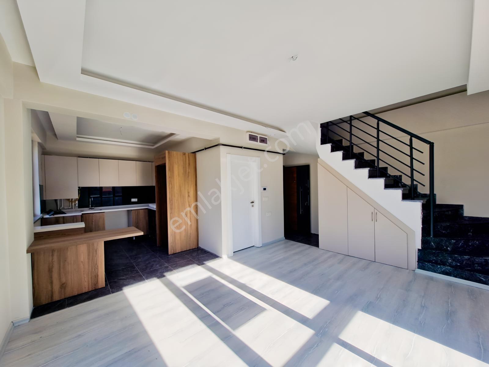 İncek Vakıflar Caddesinde Yatırımlık Satılık 2+1 Dubleks Daire..