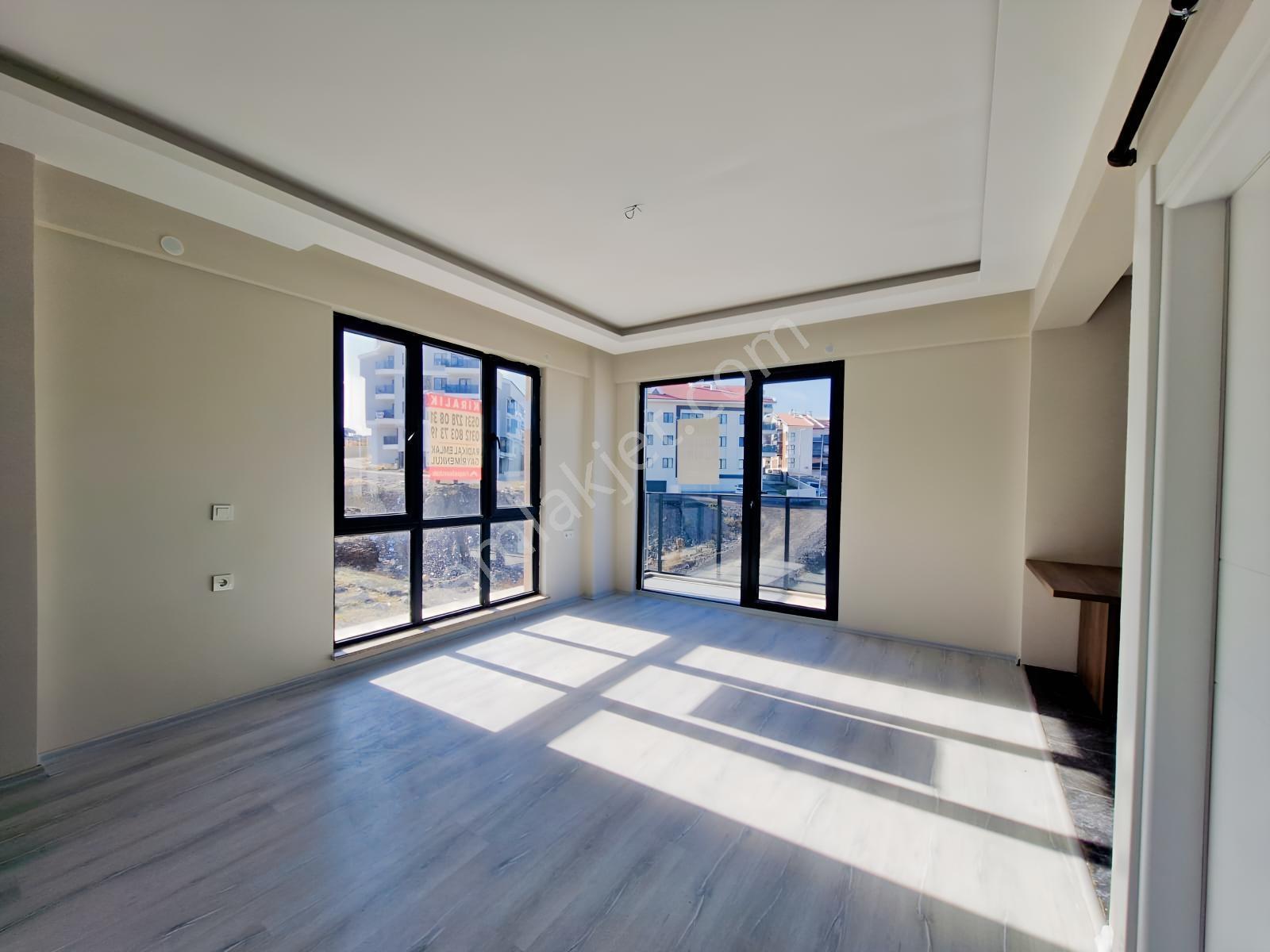 İncek Vakıflar Caddesinde Yatırımlık Satılık 2+1 Dubleks Daire.. — fotoğraf 5