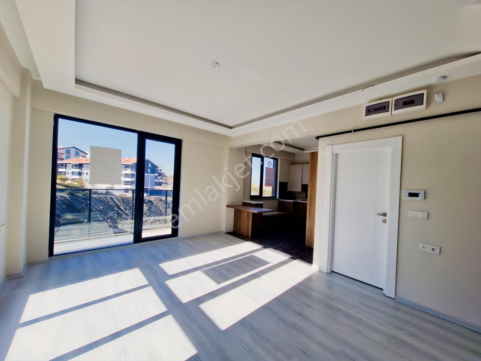 İncek Vakıflar Caddesinde Yatırımlık Satılık 2+1 Dubleks Daire.. — fotoğraf 8