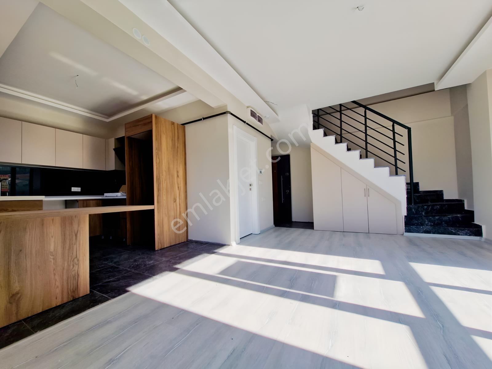 İncek Vakıflar Caddesinde Yatırımlık Satılık 2+1 Dubleks Daire.. — fotoğraf 9