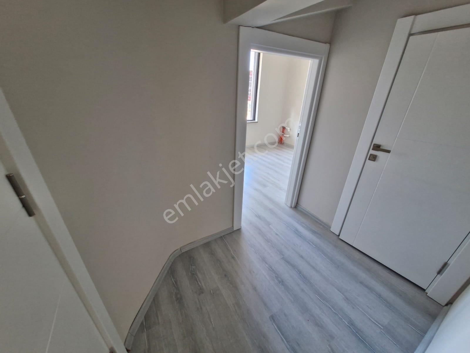 İncek Vakıflar Caddesinde Yatırımlık Satılık 2+1 Dubleks Daire.. — fotoğraf 17