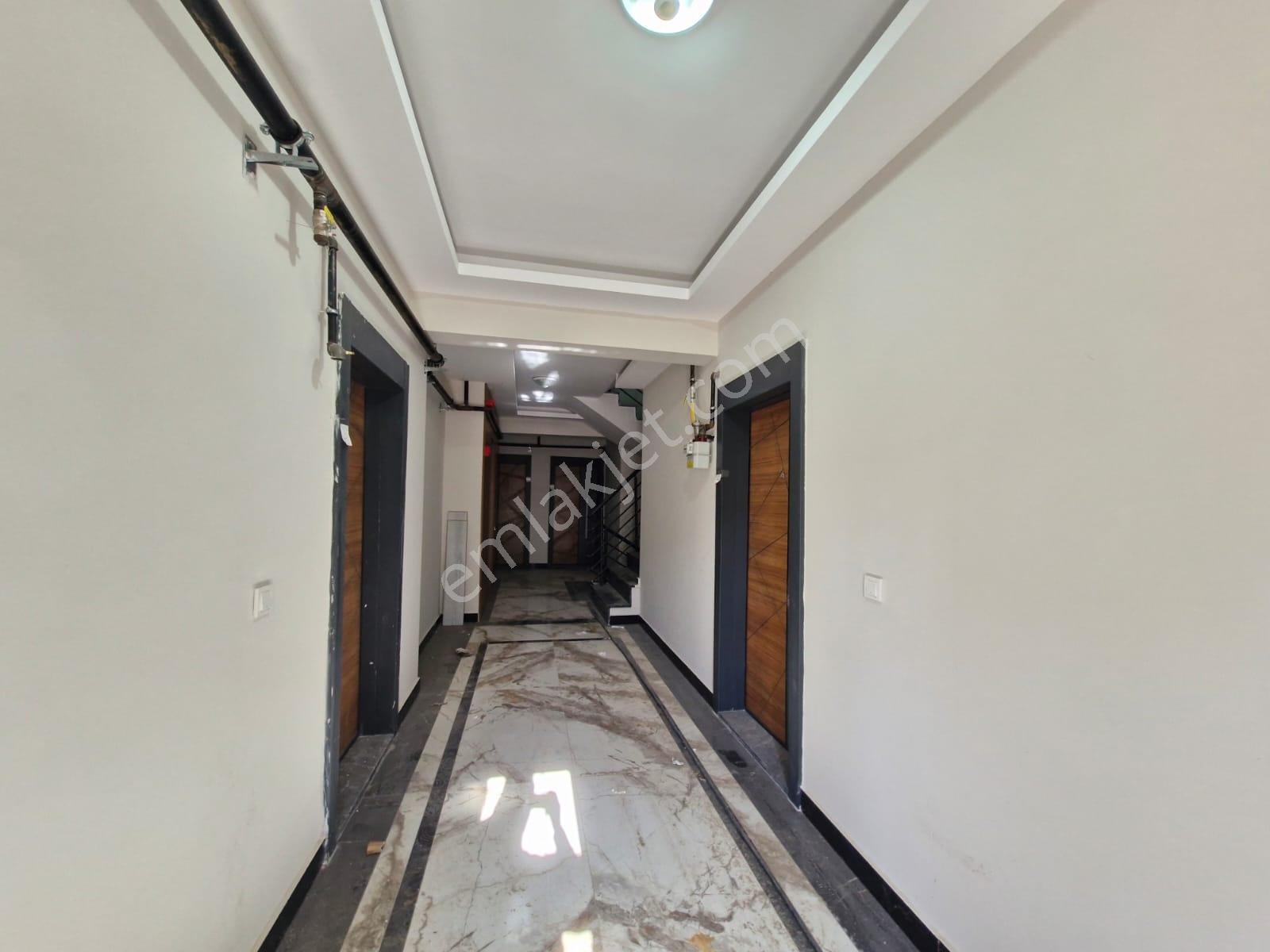İncek Vakıflar Caddesinde Yatırımlık Satılık 2+1 Dubleks Daire.. — fotoğraf 34