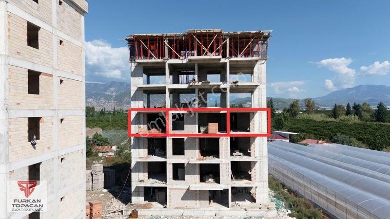 Hasyurt Sahiline 300 Metre Havuzlu Geniş 1+1 Satılık Daire