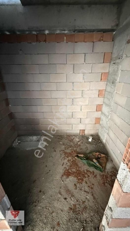 Hasyurt Sahiline 300 Metre Havuzlu Geniş 1+1 Satılık Daire — fotoğraf 8
