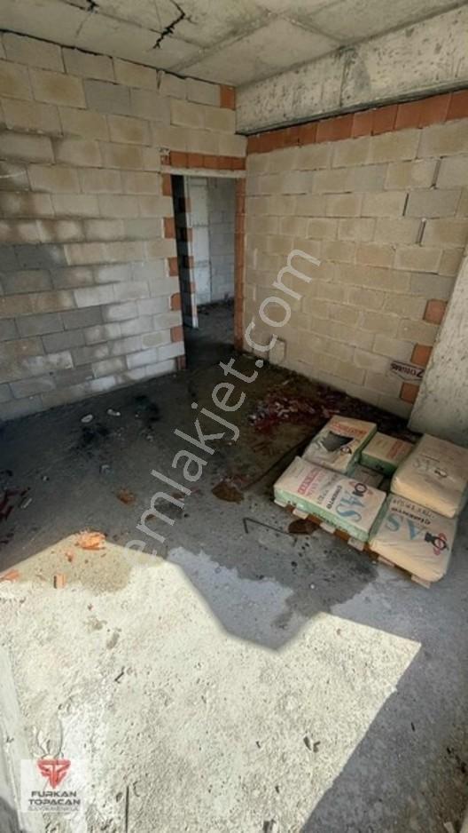 Hasyurt Sahiline 300 Metre Havuzlu Geniş 1+1 Satılık Daire — fotoğraf 12