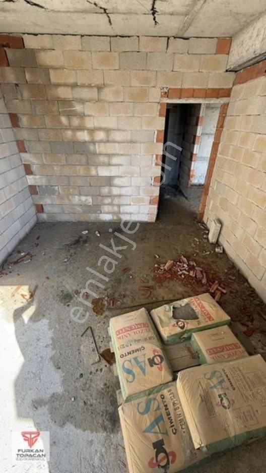 Hasyurt Sahiline 300 Metre Havuzlu Geniş 1+1 Satılık Daire — fotoğraf 13