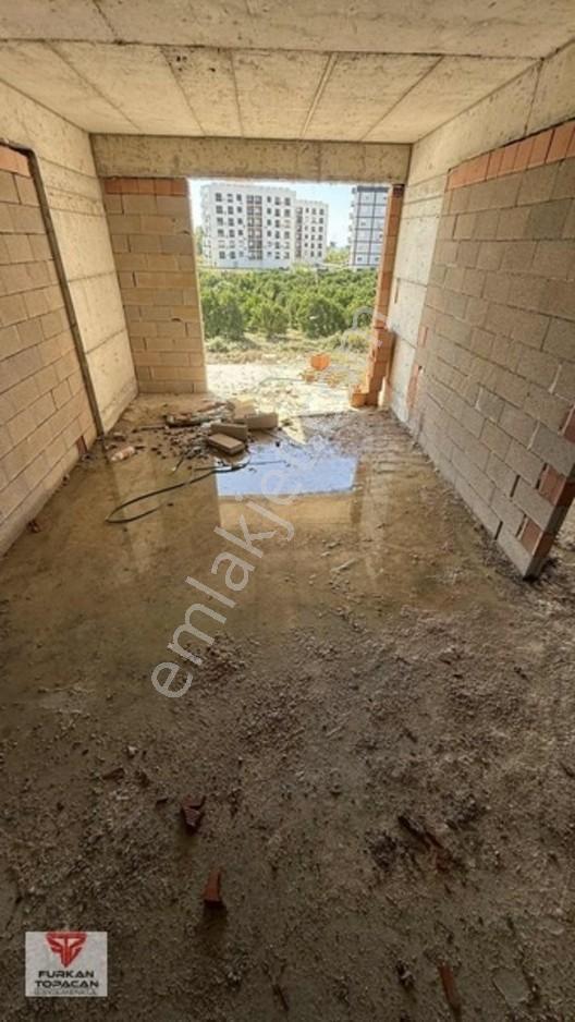 Hasyurt Sahiline 300 Metre Havuzlu Geniş 1+1 Satılık Daire — fotoğraf 14