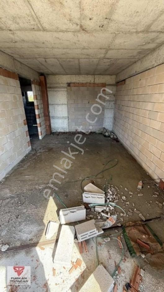 Hasyurt Sahiline 300 Metre Havuzlu Geniş 1+1 Satılık Daire — fotoğraf 17