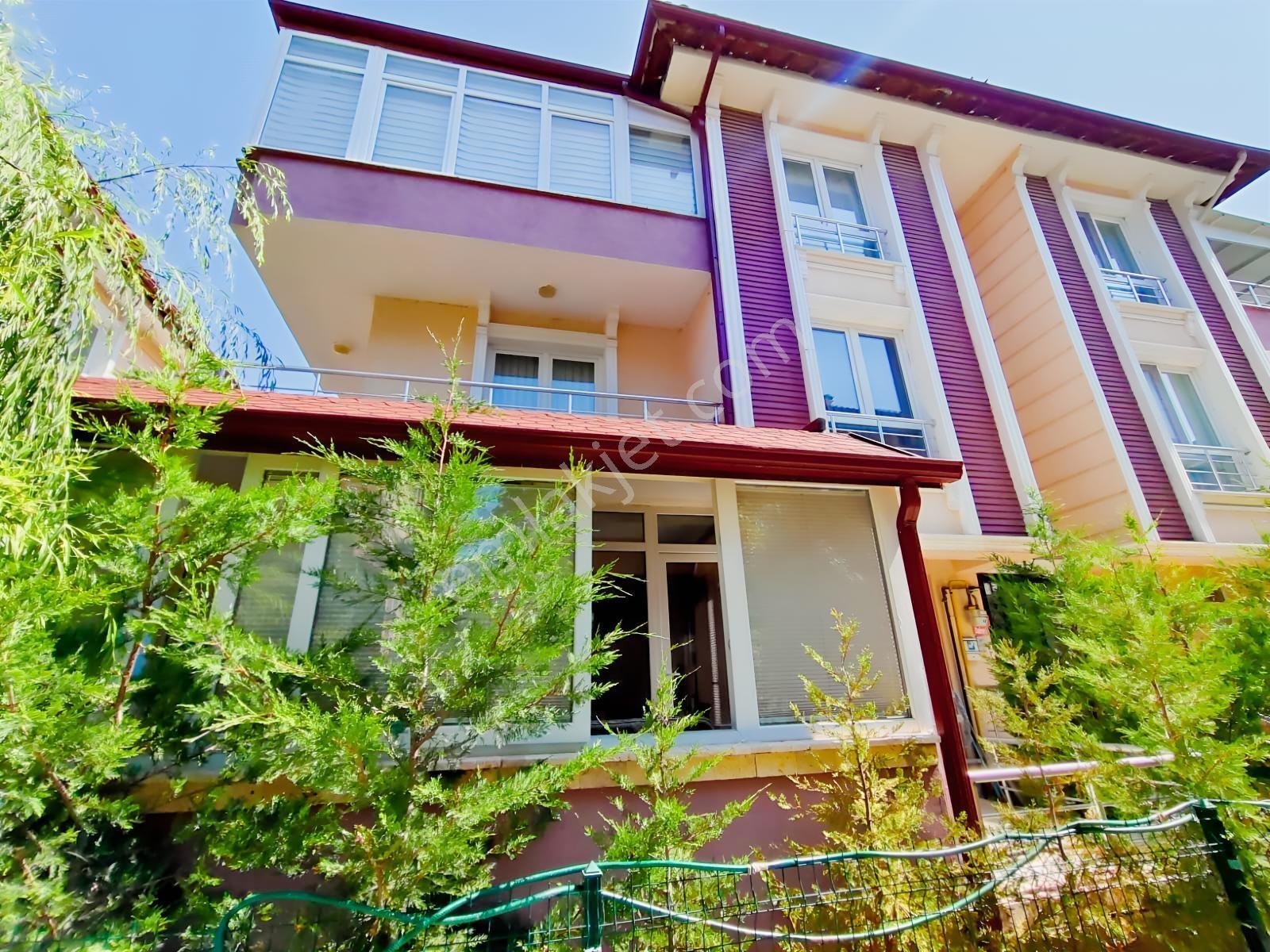 Kenan Uzman'dan Sporkent'te Satılık Lüks Tripleks Villa — fotoğraf 2