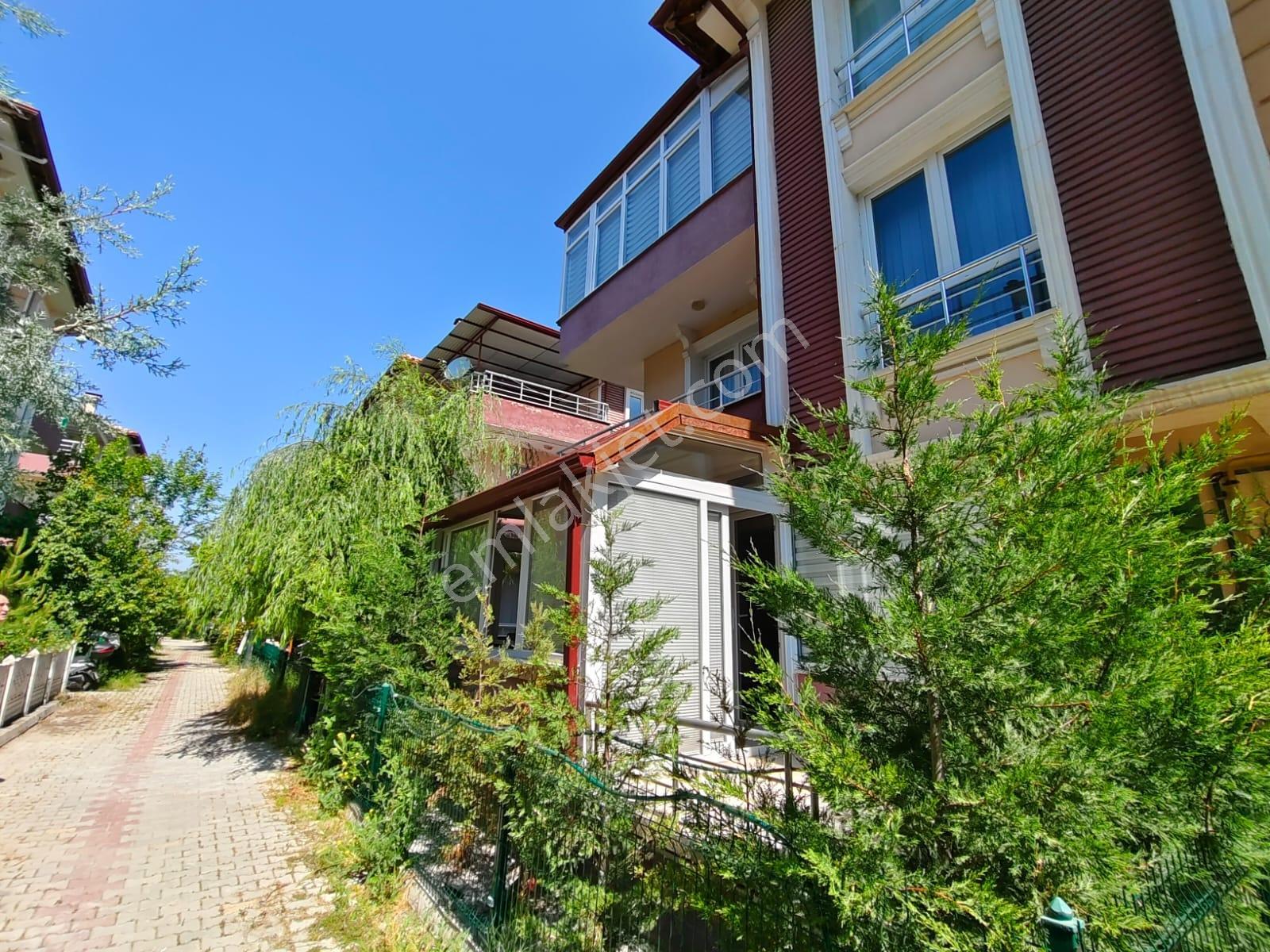 Kenan Uzman'dan Sporkent'te Satılık Lüks Tripleks Villa — fotoğraf 3