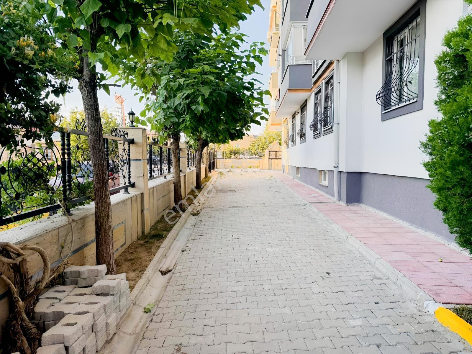 Şabaniyede İki Nisan Caddesine Yakın Satılık 2+1 Daire — fotoğraf 3