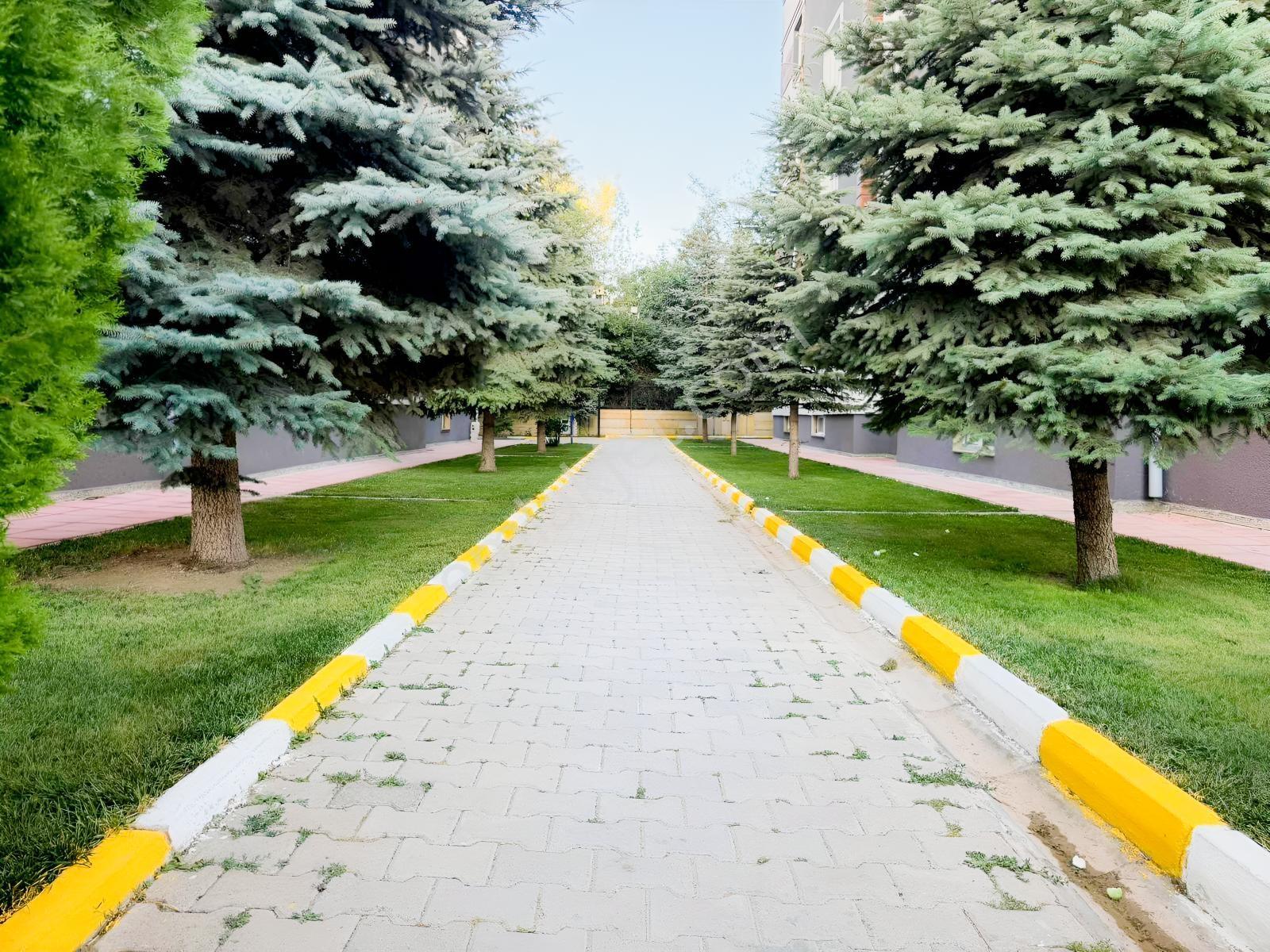 Şabaniyede İki Nisan Caddesine Yakın Satılık 2+1 Daire — fotoğraf 5