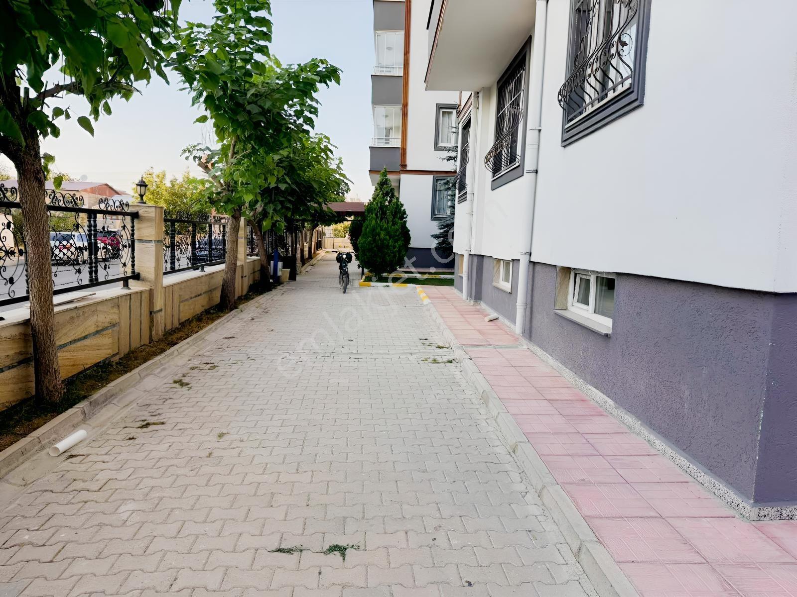 Şabaniyede İki Nisan Caddesine Yakın Satılık 2+1 Daire — fotoğraf 9