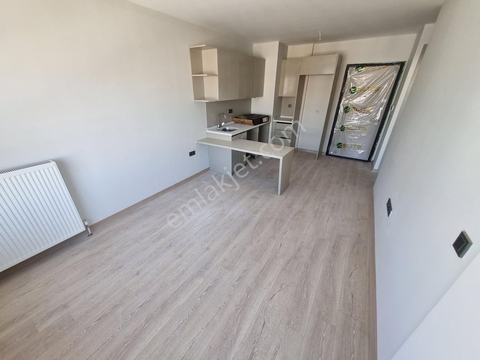 Batıkent Gökdemir Class Sitesi Modern 1+1 Daire Realty Gate'Ten