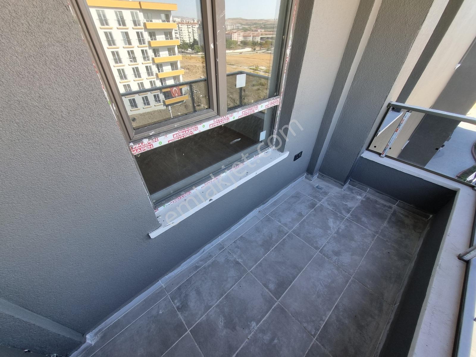 Batıkent Gökdemir Class Sitesi Modern 1+1 Daire Realty Gate'ten — fotoğraf 13