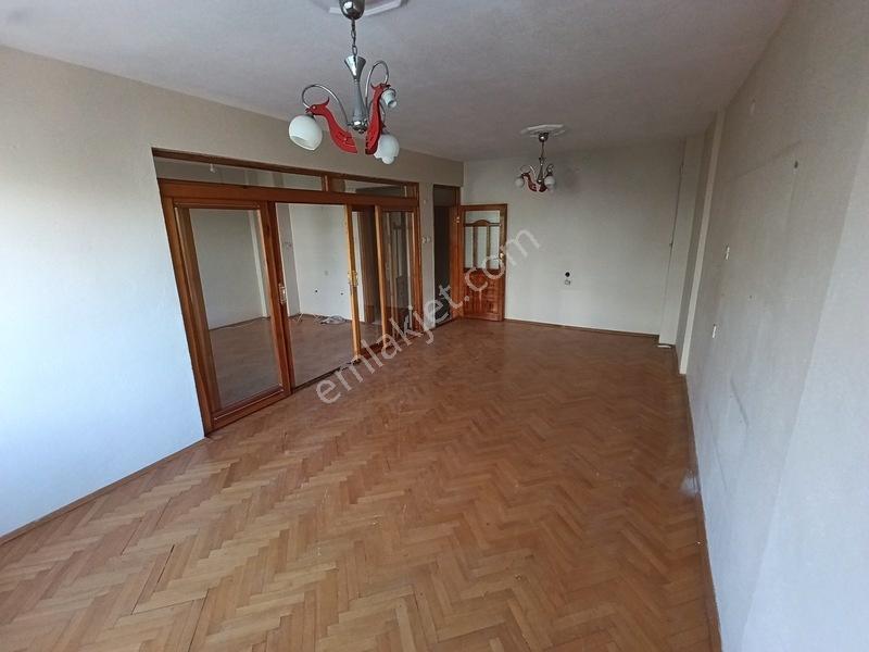 File Market Ve Cumhuriyet Cami Yakını Satılık 3+1 Daire — fotoğraf 11