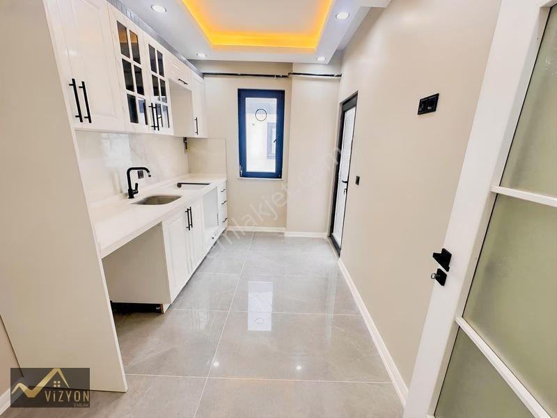 Bayramoğu Emniyet Müd Yakını Asansörlü Lüx 2+1 Ara Kat — fotoğraf 9