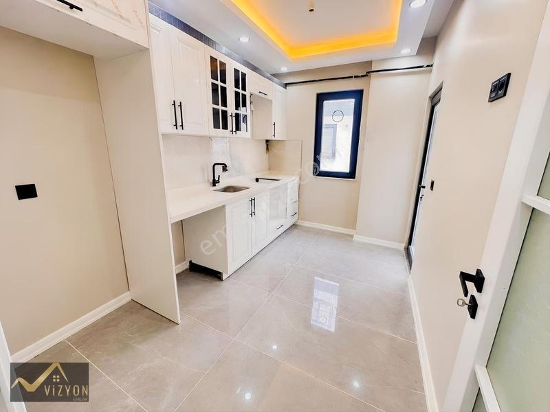 Bayramoğu Emniyet Müd Yakını Asansörlü Lüx 2+1 Ara Kat — fotoğraf 10