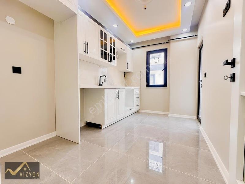 Bayramoğu Emniyet Müd Yakını Asansörlü Lüx 2+1 Ara Kat — fotoğraf 11